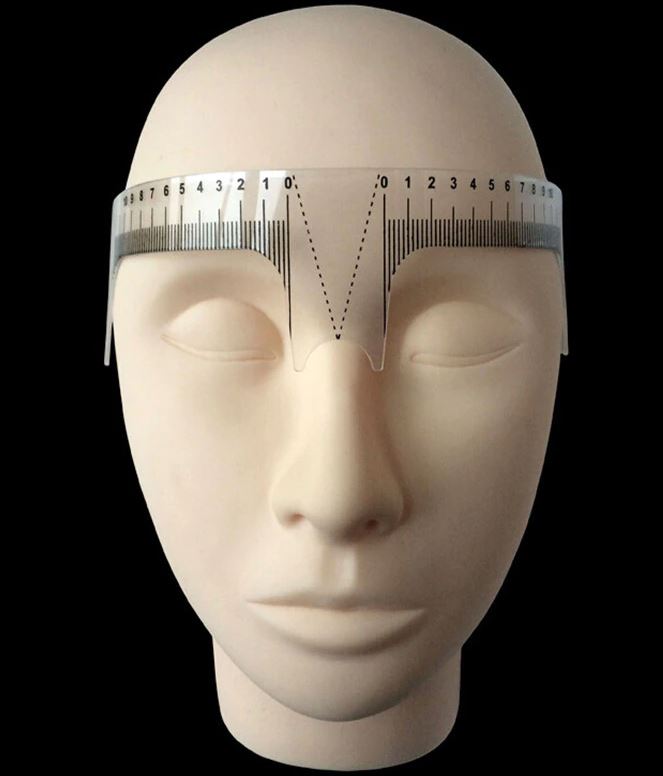 Jak korzystać z linijki do brwi?